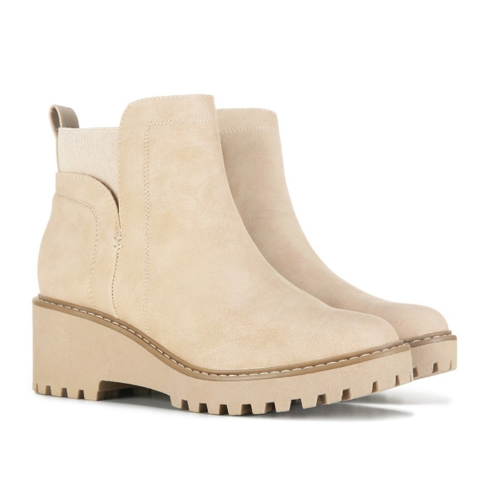 Dolce Vita Rielle Ankle Bootie